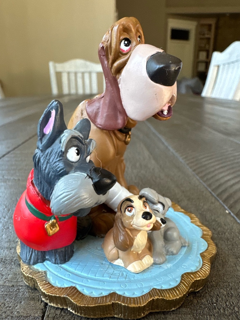 Disney Lady and the Tramp Trusty and Jock with Puppies Figurine - Picture 3 of 8
